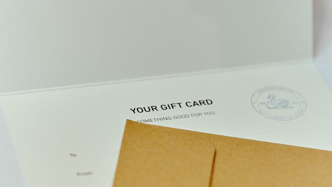 merz b. schwanen gift card with envelope